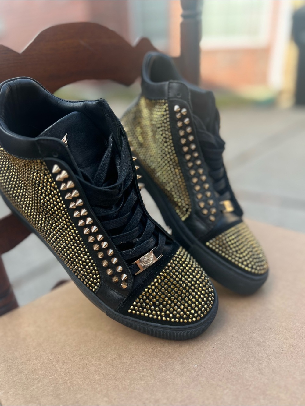 Ferrari Massari Men’s Mid-Top Spiked Sneaker Black Gold Leather - Picture 2 of 10